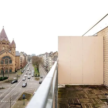 Studio Verde - Rooftop Balcony - Fair 公寓 *