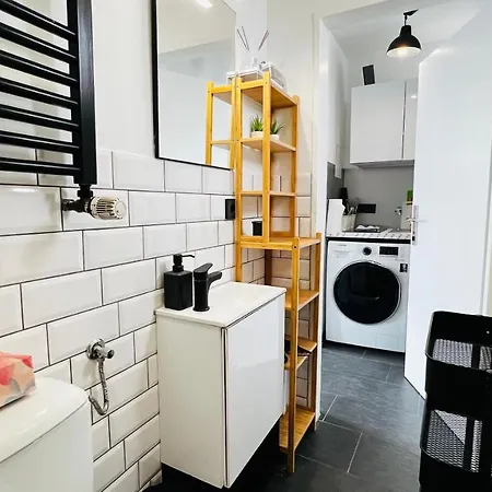 Studio Verde - Rooftop Balcony - Fair Apartment Dusseldorf